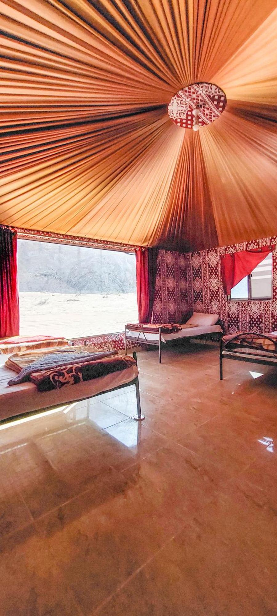 Salman Zwaidh Camp Hotel Wadi Rum Buitenkant foto